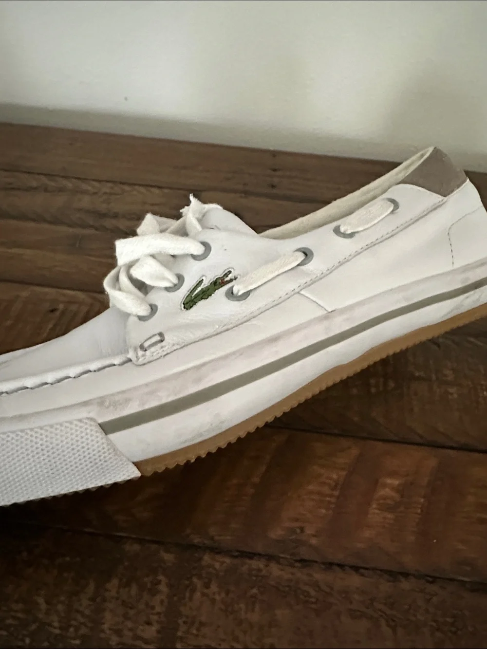 Lacoste Men’s White Leather Slip On Boat Shoe Size 10